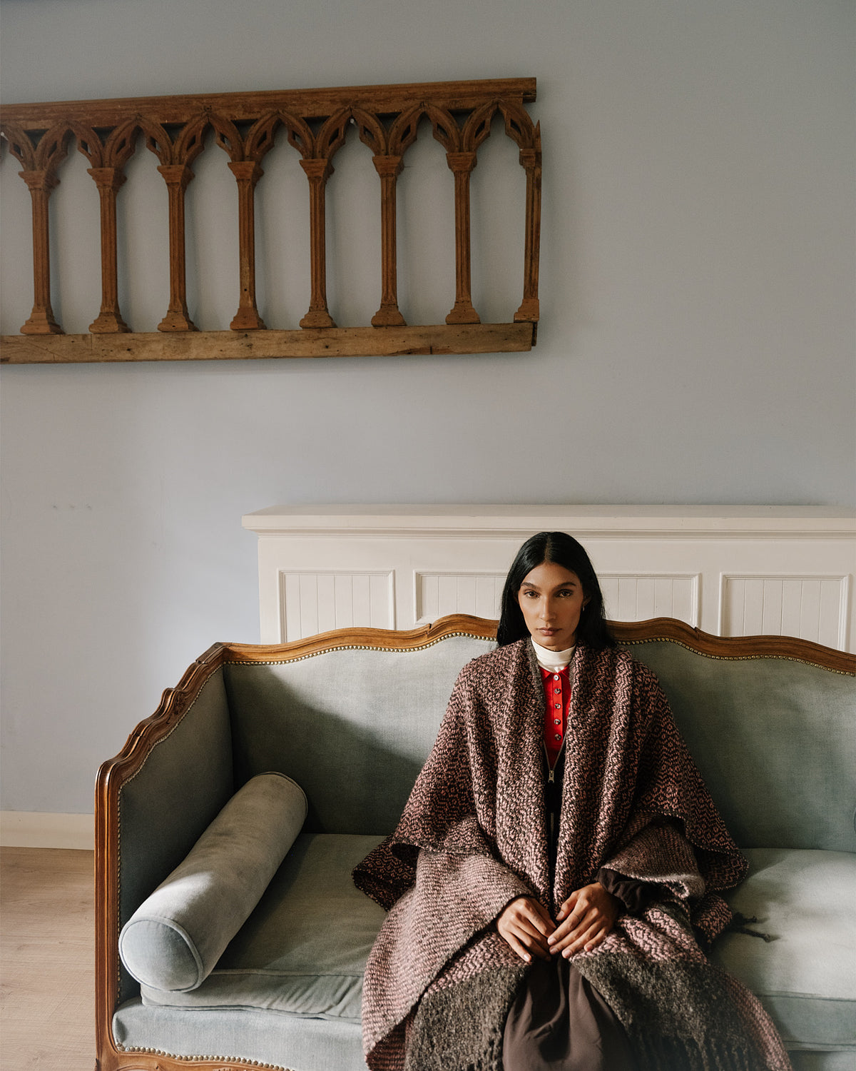 Ruana Mana · Rosa y Marrón